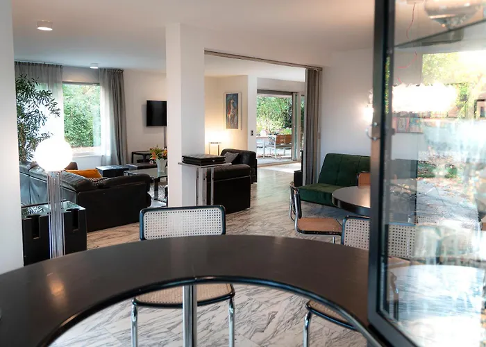 Chez Christine Apartment *